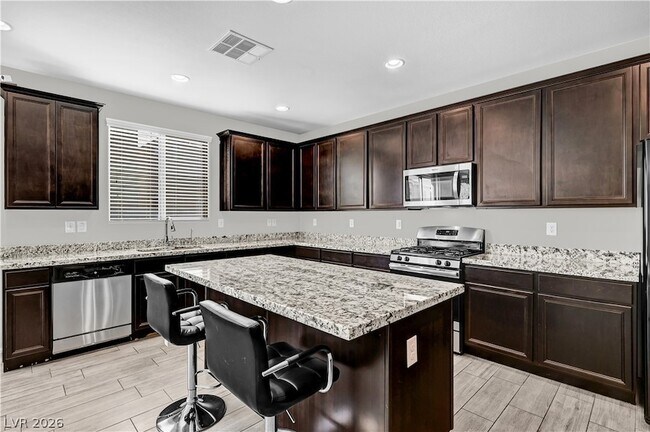 Foto del edificio - 9351 Blazing Canyon Ave