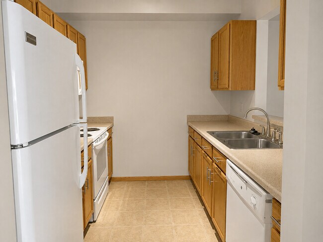 Foto del edificio - Emerson Hills Apartments