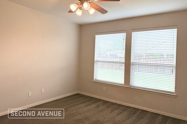 Building Photo - 1201 Egret Ct