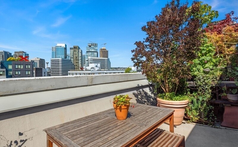 Foto principal - 417 E Pine St