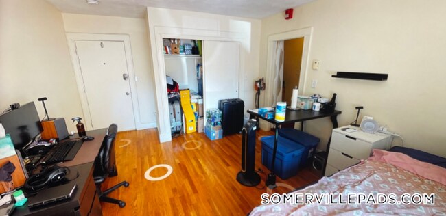 Building Photo - 402 Highland Ave