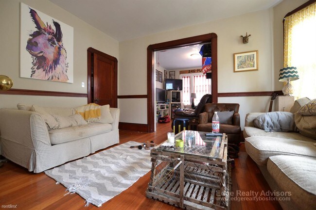 Building Photo - 4 br, 2 bath  - 44 Mapleton St # 1O