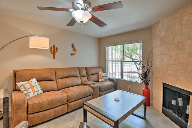 Foto del edificio - 8787 E Mountain View Rd