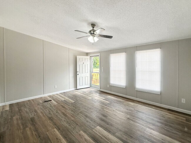 Foto del edificio - REMODELED 3BD 2BA HOME FOR RENT!