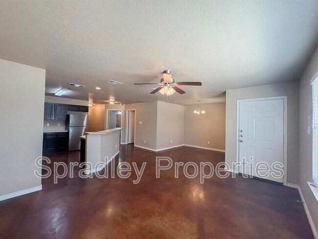 Building Photo - 614 Laila Ln