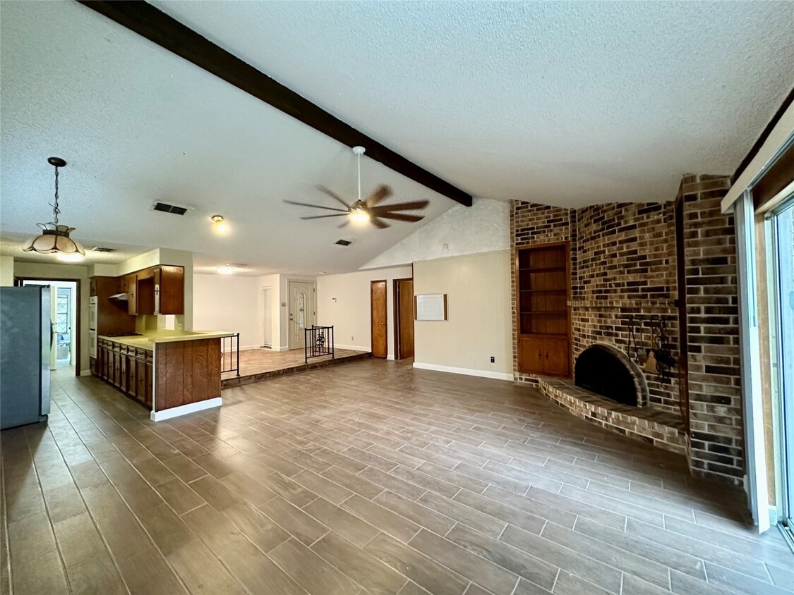 Foto principal - 16218 Cavendish Dr