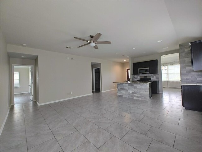 Building Photo - 3019 Erickson Manor Ct