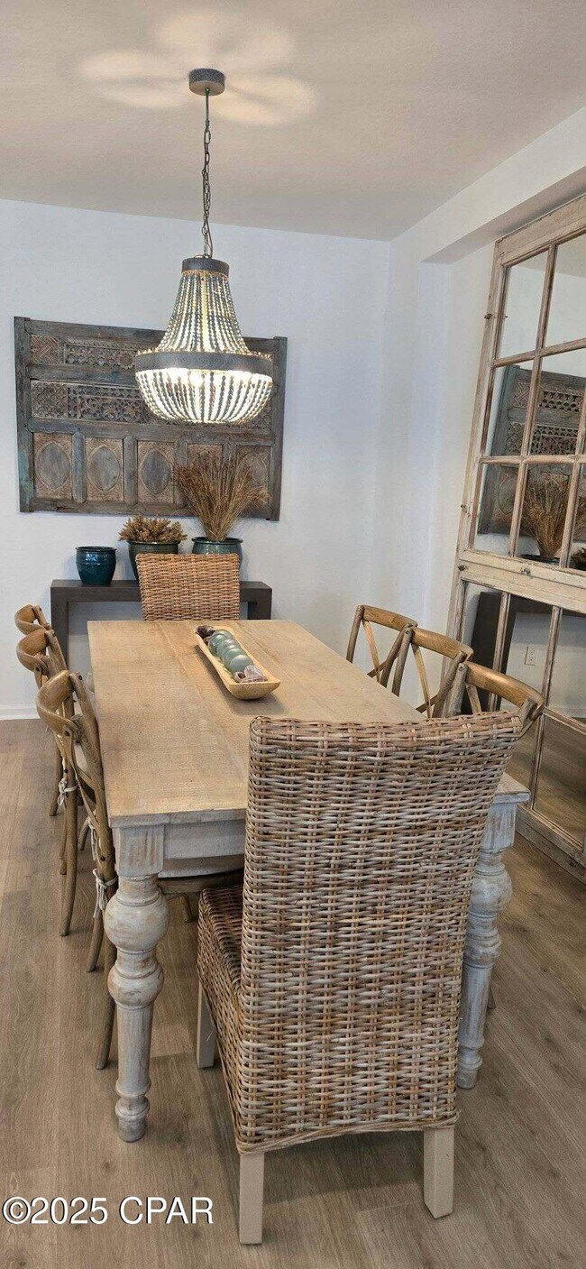 Foto del edificio - 9235 Paradise Dr