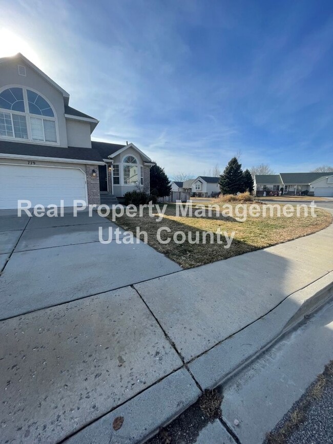 Building Photo - Newly updated home in Lehi