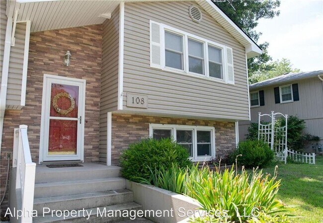 Building Photo - 3 br, 2.5 bath House - 108 Fairview