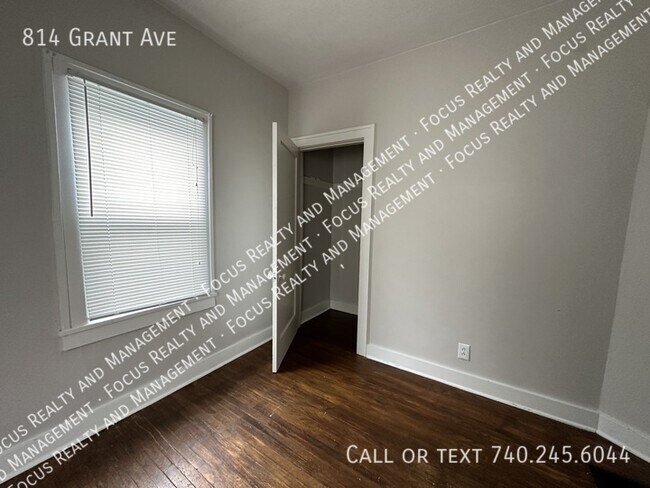 Foto del edificio - 814 Grant Ave