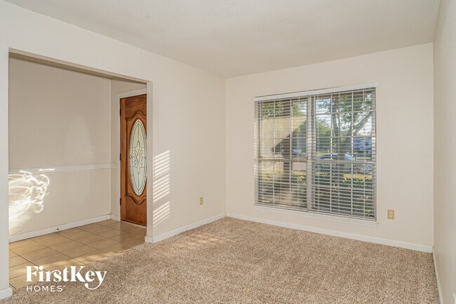 Building Photo - 7008 Rose Lea Ct