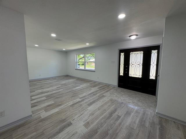 Building Photo - 2535 Greenport Dr