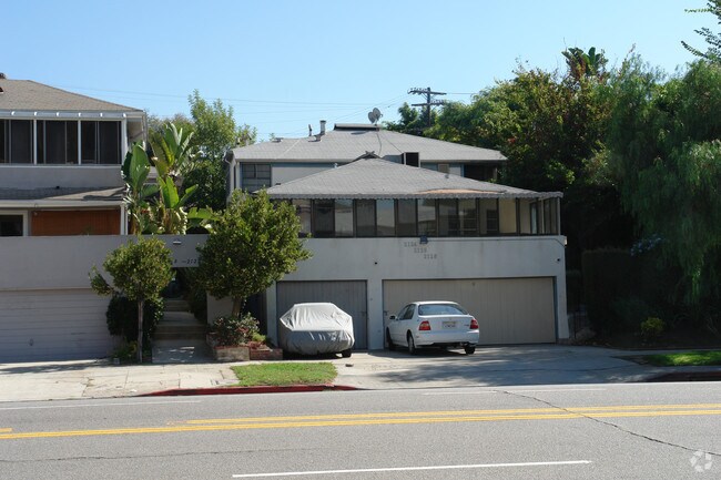Building Photo - 2118 S Beverly Glen Blvd