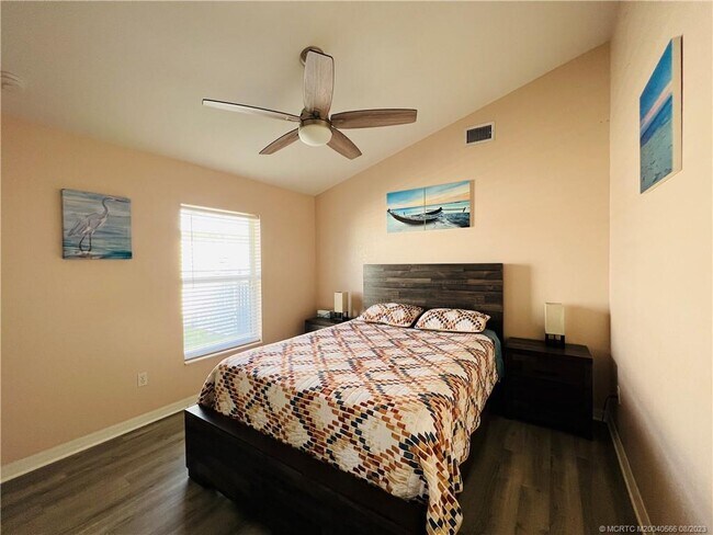 Foto del edificio - 1309 Carlton Ct
