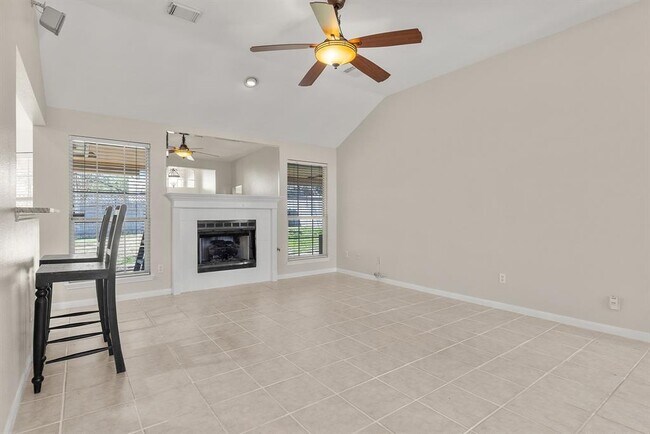 Building Photo - 9220 Colberg Dr