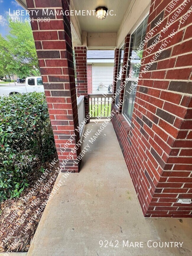 Building Photo - 9242 Mare Country