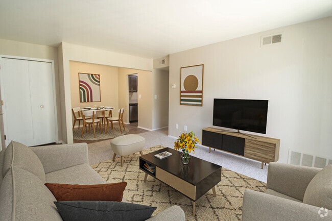 Living Space - Lakeview Apartments