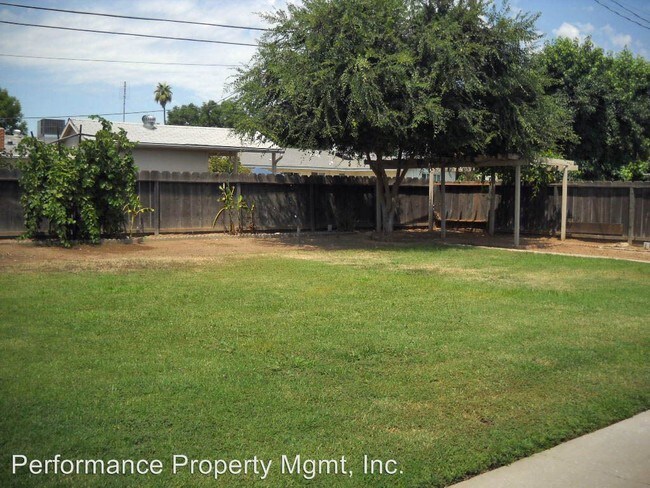 Building Photo - 3 br, 2 bath House - 3907 N. Lafayette Ave.