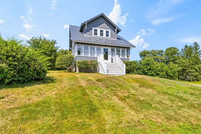 Building Photo - 182 Greenwood St