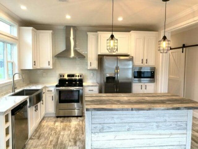 Building Photo - 515 Plymouth St