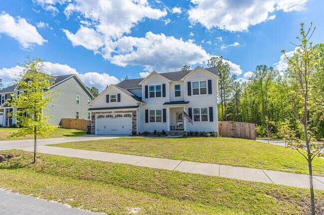 Building Photo - 455 Palisades Dr