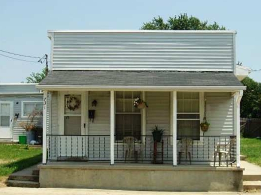 Primary Photo - 731-733 Vander Ave