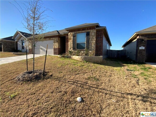 Foto del edificio - 7813 Lee Hall Loop