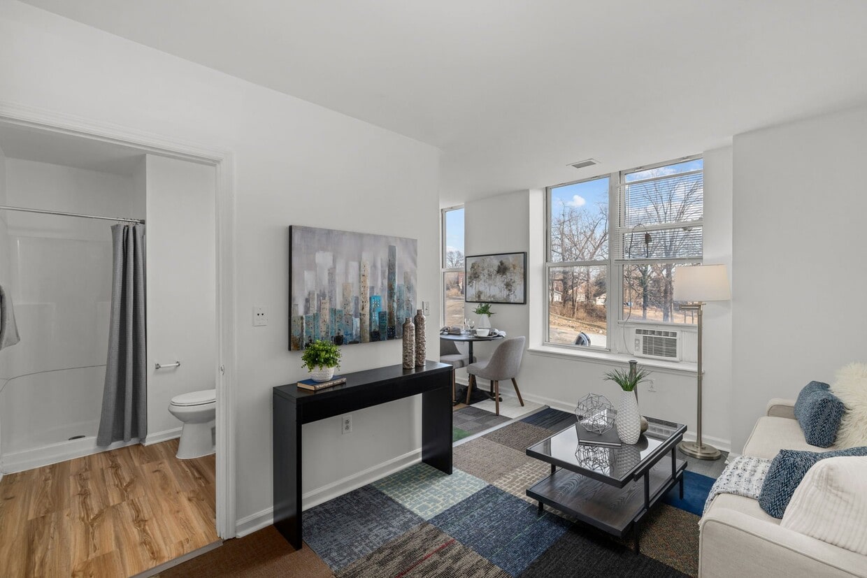 Photo - 8612 Halls Ferry Road (St. Louis, MO)