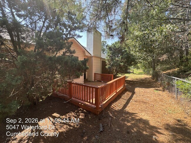 Foto del edificio - 5047 Waterford Dr