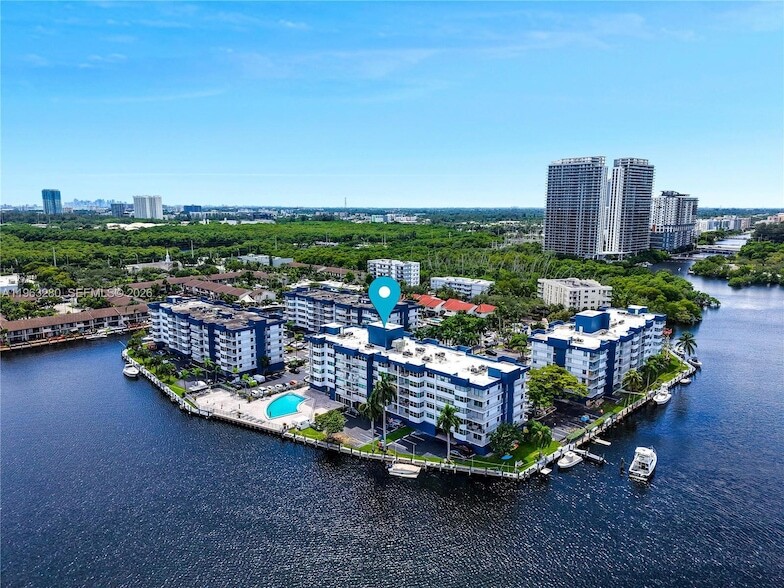 Photo - 16558 NE 26th Avenue Unit 2A