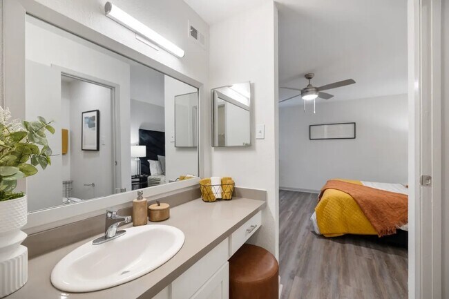 Foto del edificio - 2800 Ashford Trail Dr