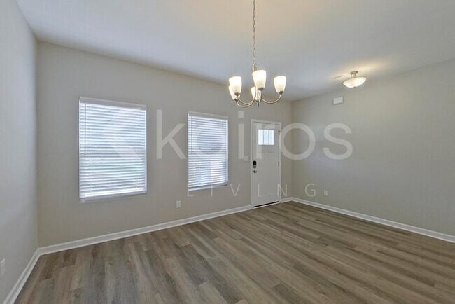 Building Photo - 123 Williams Ln