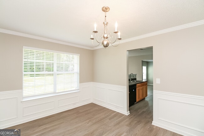 Foto del edificio - 6462 Dekeon Dr