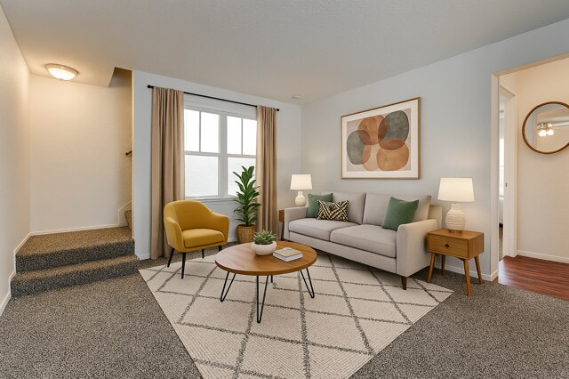 Foto del edificio - 2037 Vanderbilt Ct