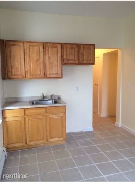Building Photo - 2 br, 1 bath  - 137 Wilkinson Ave 1L