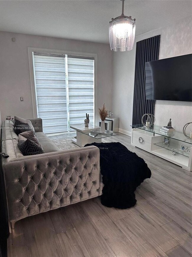 Foto del edificio - 10577 NW 56th Pl