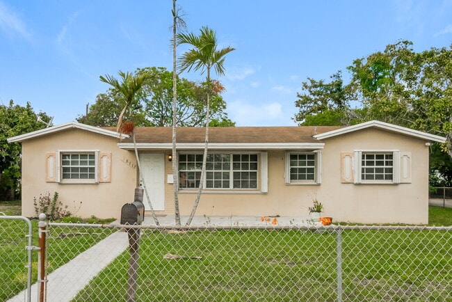 Building Photo - 2811 NW 211th St