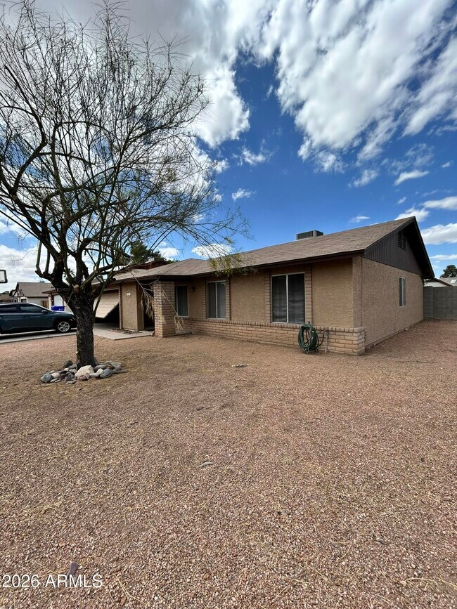 Foto del edificio - 3226 N Sycamore Pl