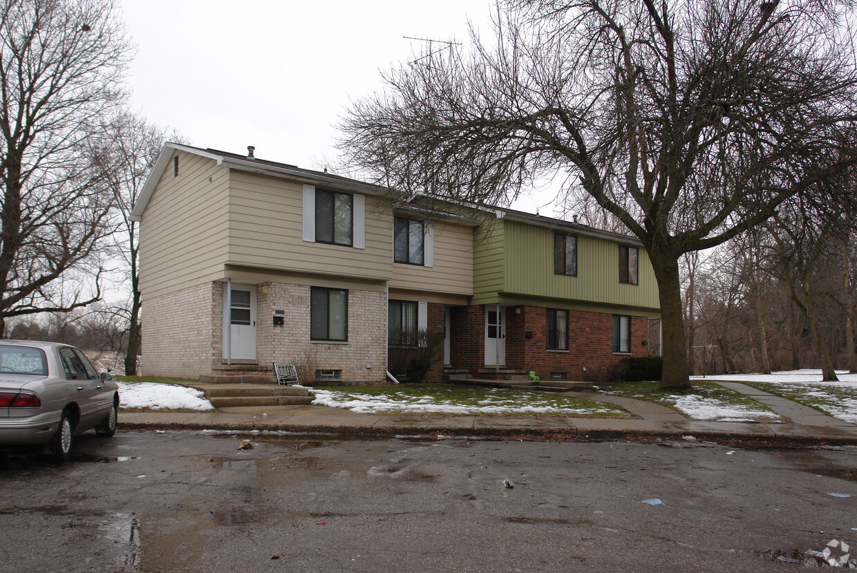 Building Photo - Forest Arbor Apartments
