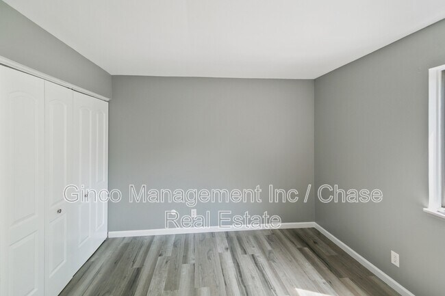 Building Photo - 164 Galewood Dr