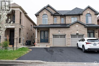 Building Photo - 55 Speedwell St