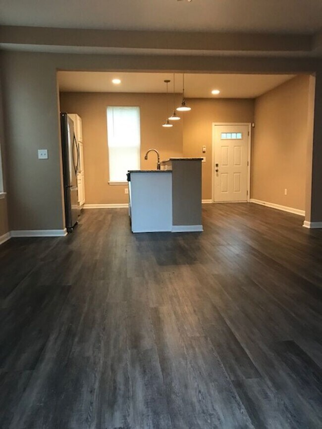 Foto del edificio - 1700 Tennessee St