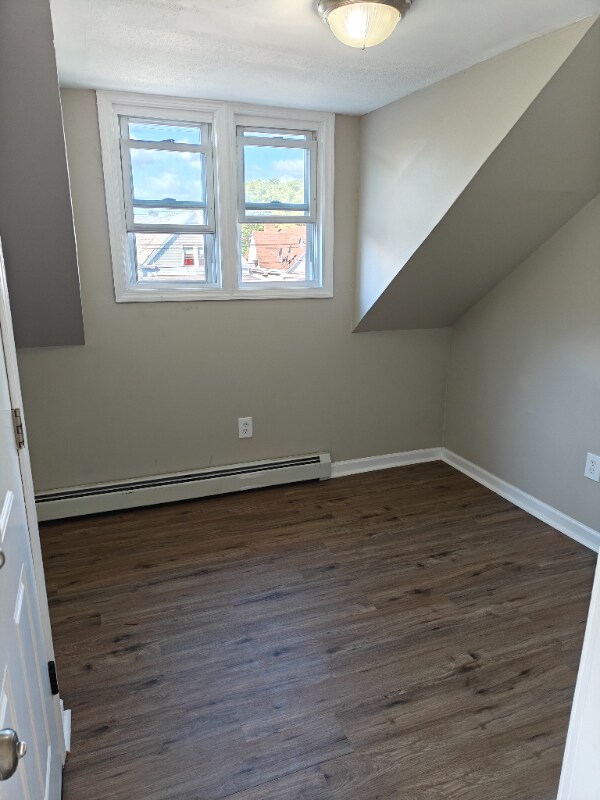 111 Rosa Parks Blvd Unit 3, Paterson, NJ 07501 Room for Rent in Paterson, NJ