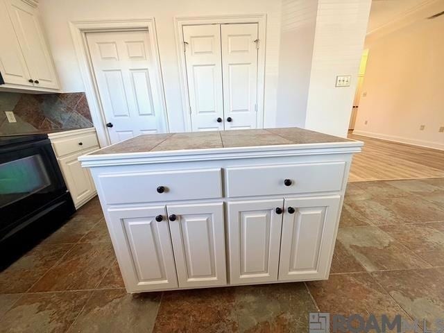 Foto del edificio - 40524 Cross Ridge Ave