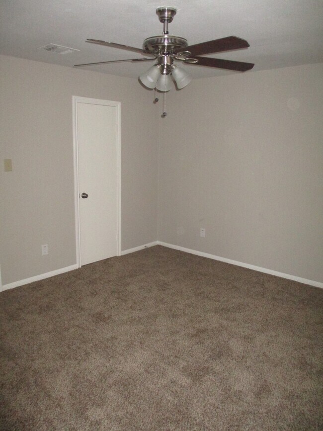 Building Photo - 3423 Abinger Ln