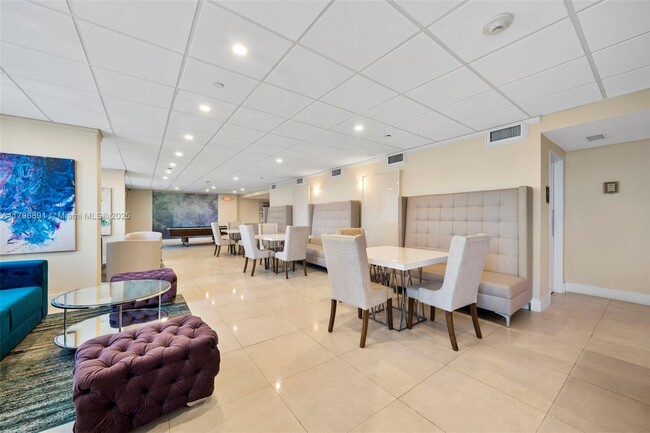 Foto del edificio - 3301 NE 5th Ave