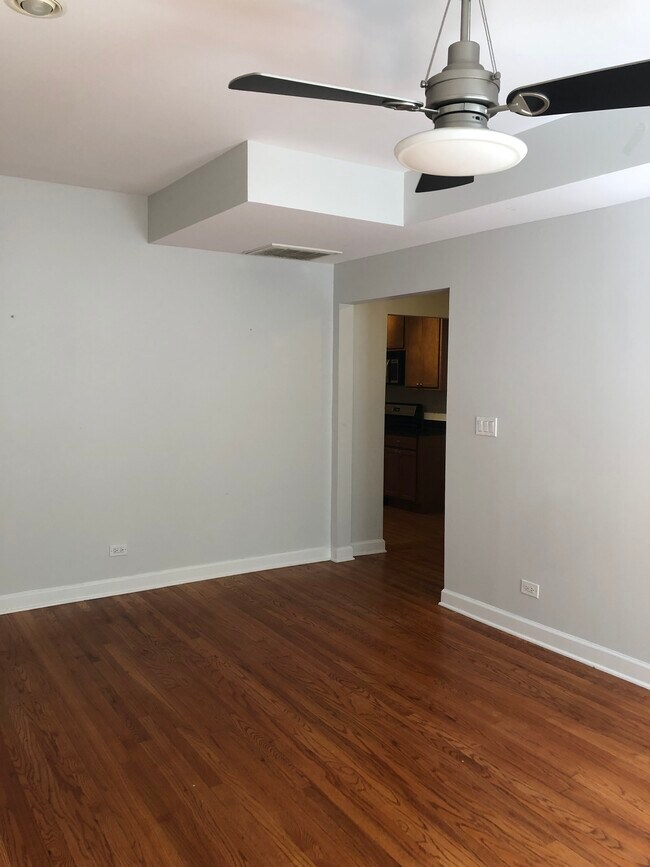 Foto del edificio - 4849 N Wolcott Ave