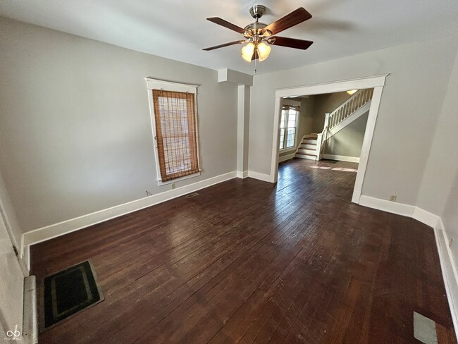 Building Photo - 235 N Oxford St