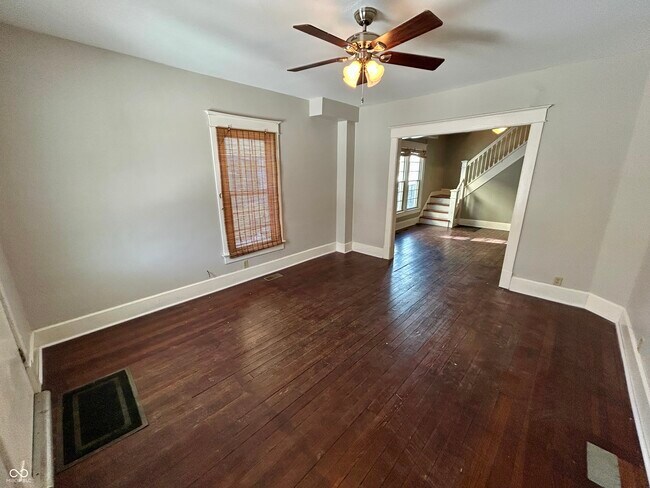 Foto del edificio - 235 N Oxford St